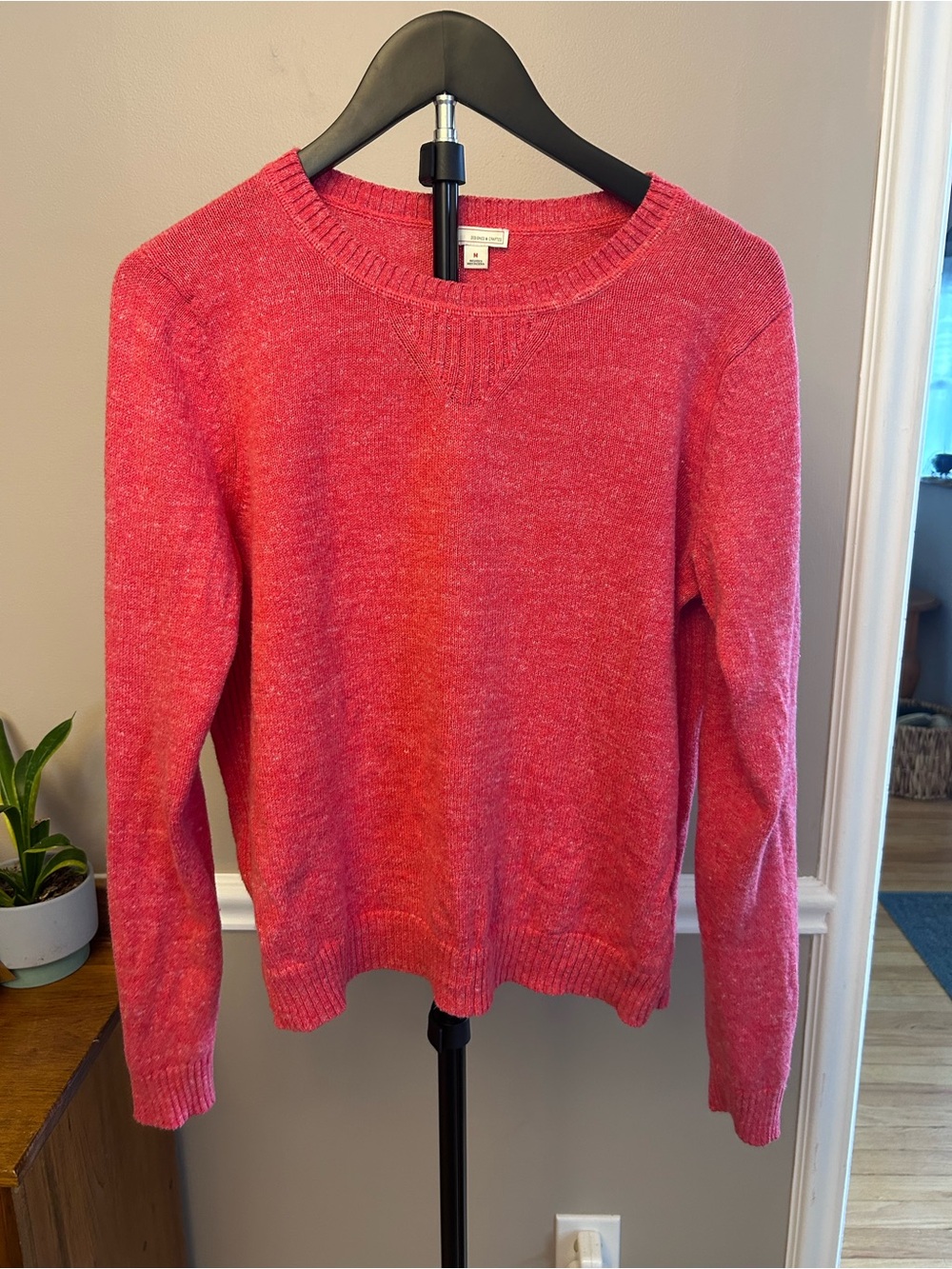 2010s GAP Women's Crewneck Sweater in Coral Red/Pink